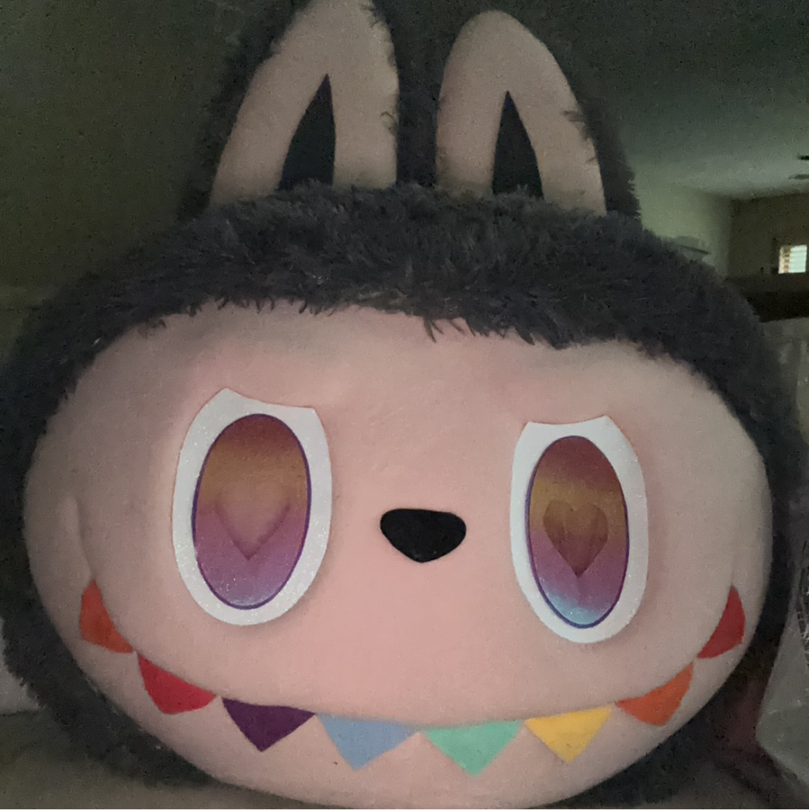Cameo profile picture for @labubu