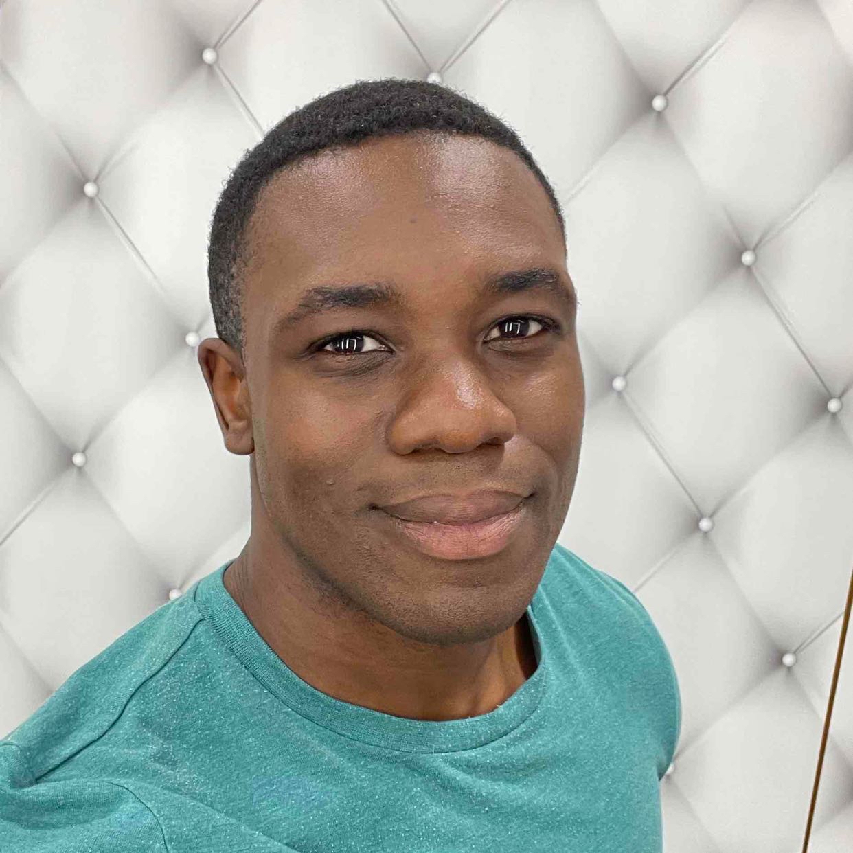 Cameo profile picture for @presenter